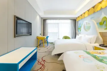 Dinosaur-Valley-Hot-Spring-Hotel