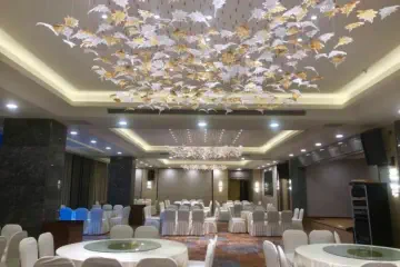 Dinosaur-Valley-Hot-Spring-Hotel