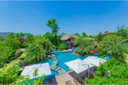 Dinosaur-Valley-Hot-Spring-Hotel