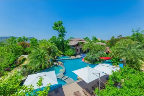 Dinosaur-Valley-Hot-Spring-Hotel