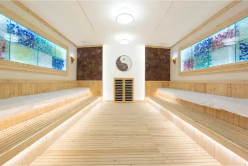 Dinosaur-Valley-Hot-Spring-Hotel