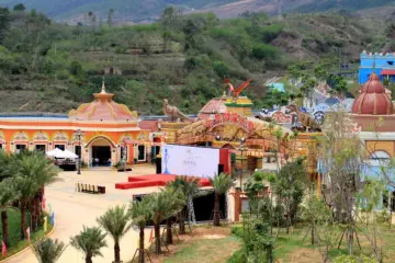 Dinosaur-Valley-Hot-Spring-Hotel