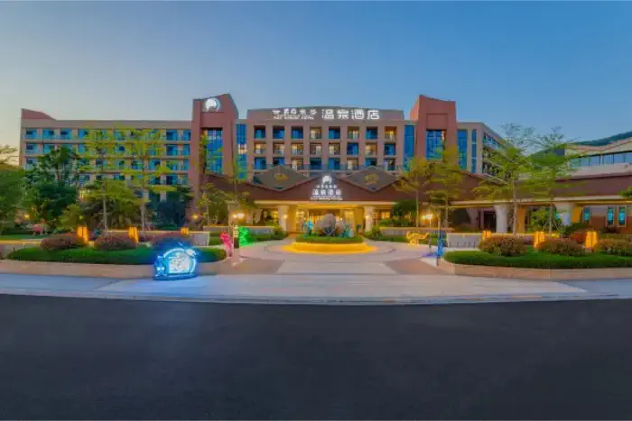 Dinosaur-Valley-Hot-Spring-Hotel