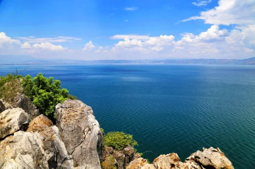 Fuxian Lake