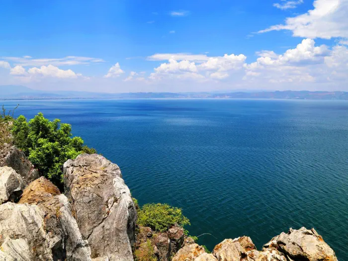 Fuxian Lake